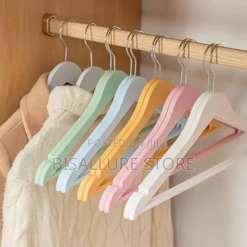 Strong Plastic Hanger - 10pieces