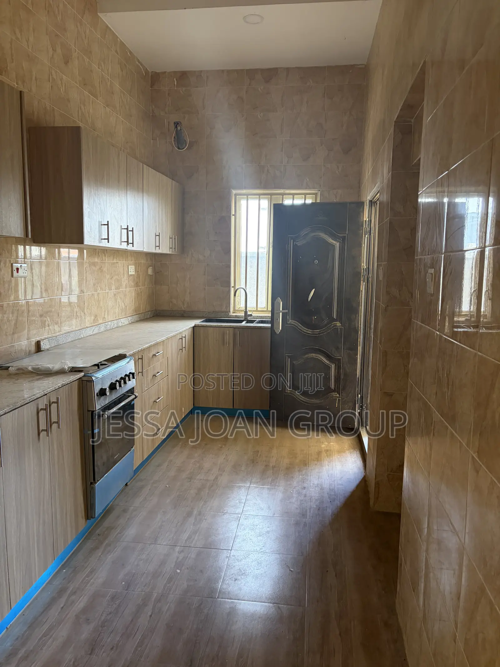 4bdrm Townhouse/Terrace in Mabushi for sale