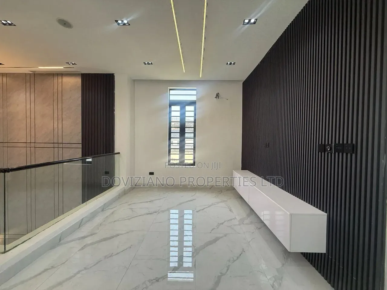 5bdrm Duplex in Lekki Phase 1 for sale