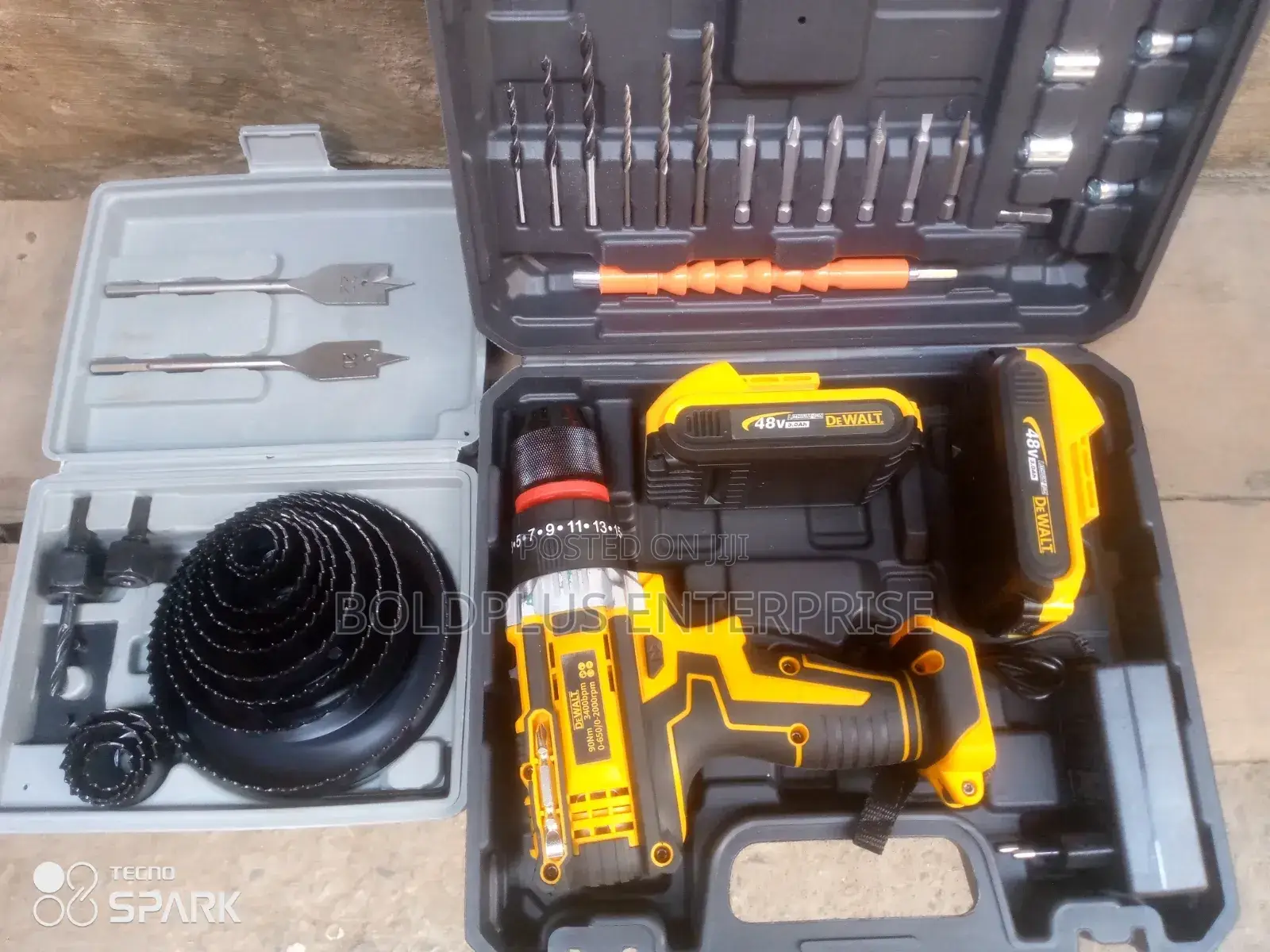 Dewalt 48 Volt Heavy Duty Hole Driller Machine