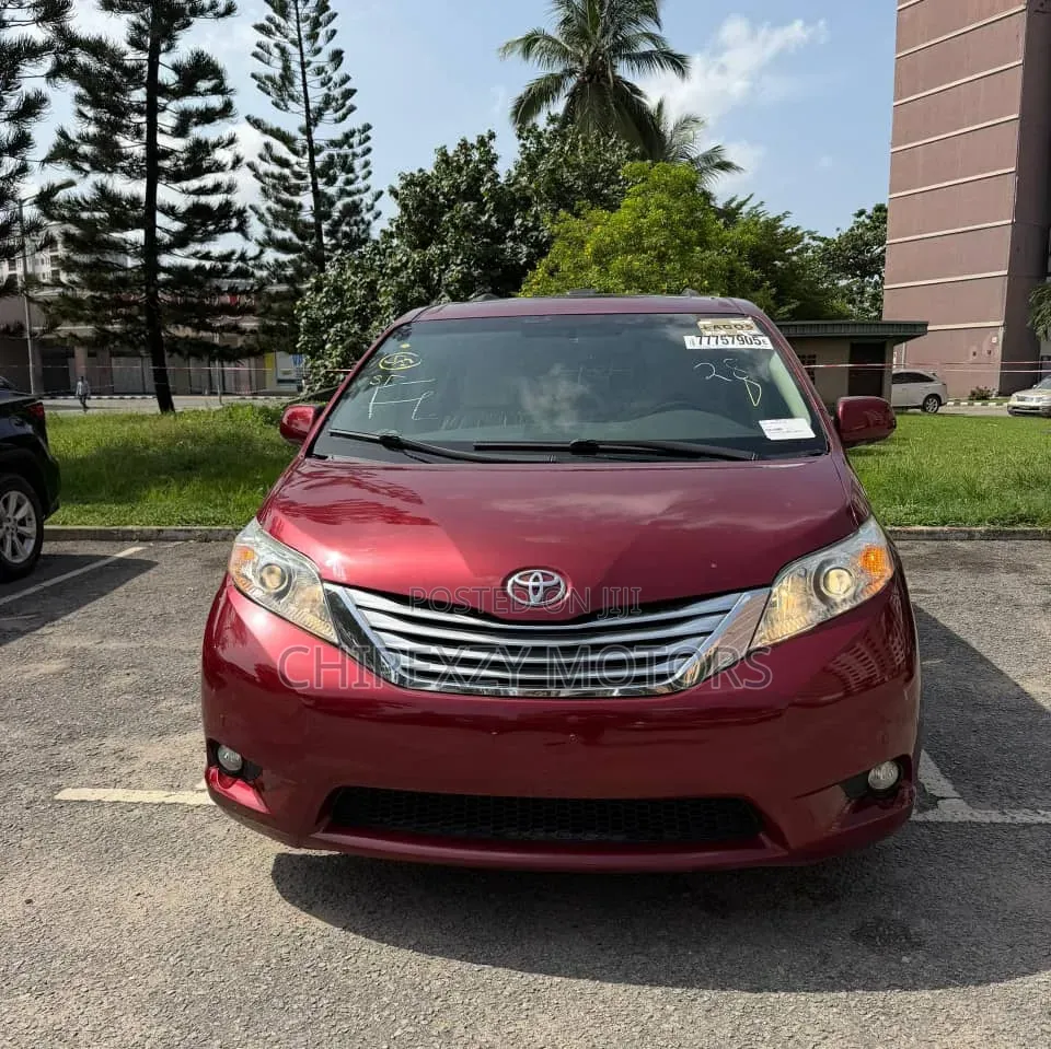 Toyota Sienna Limited 7 Passenger 2011 Red