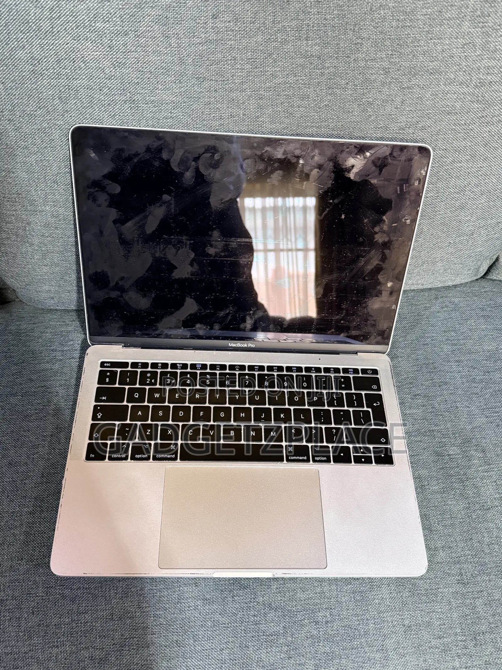 Laptop Apple MacBook Pro 2017 8GB Intel Core i5 SSD 32GB