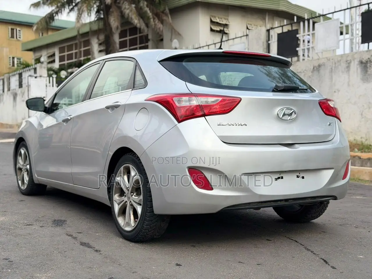 Hyundai Elantra 2012 Silver
