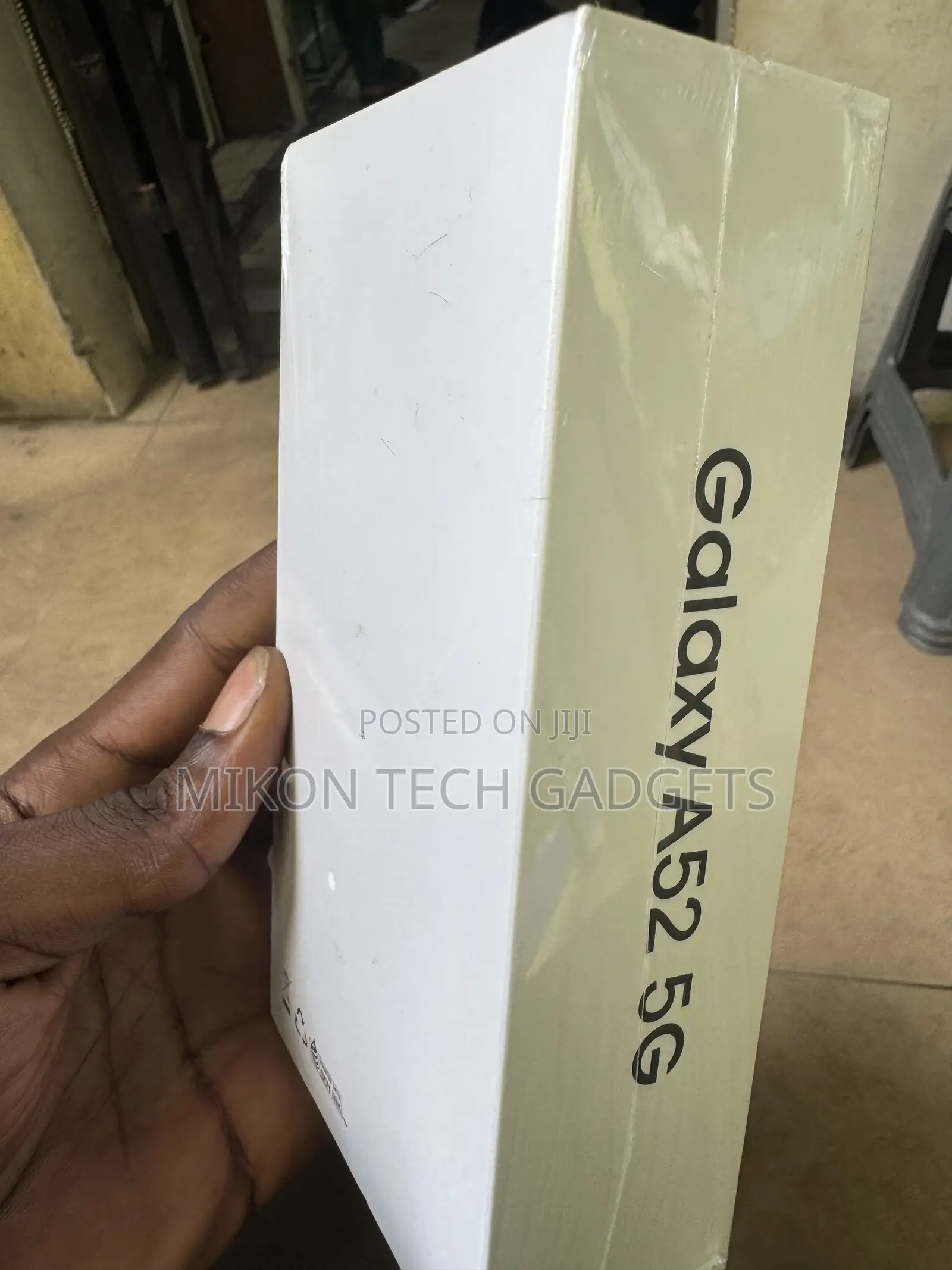 New Samsung Galaxy A52 5G 128 GB Black