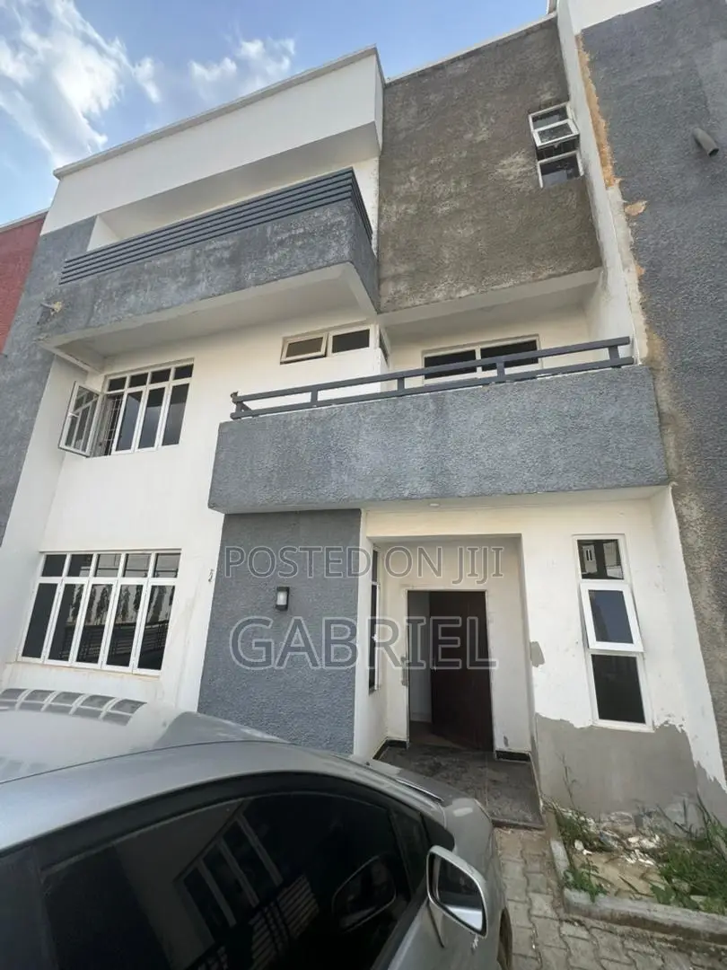 4bdrm Duplex in Dantata Estate, Gwarinpa for rent