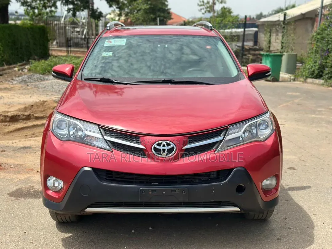Toyota RAV4 2016 Red