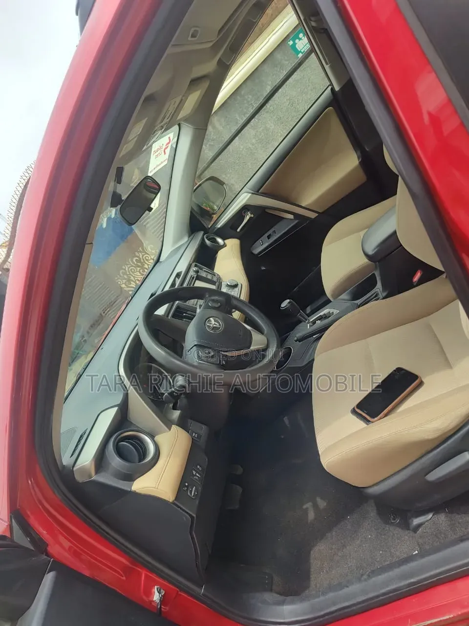 Toyota RAV4 2016 Red