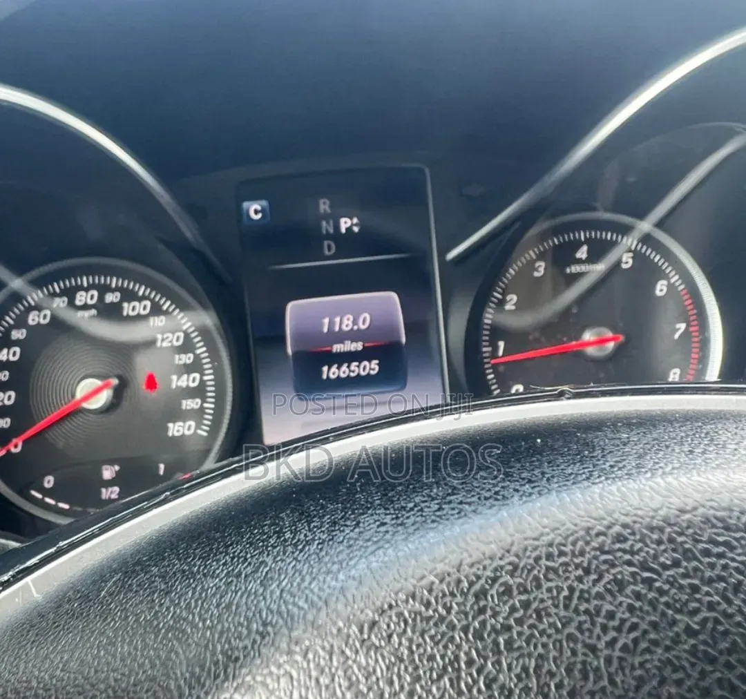 Mercedes-Benz C300 2016 Red