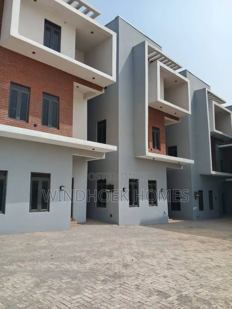 4bdrm Duplex in Mabushi for rent