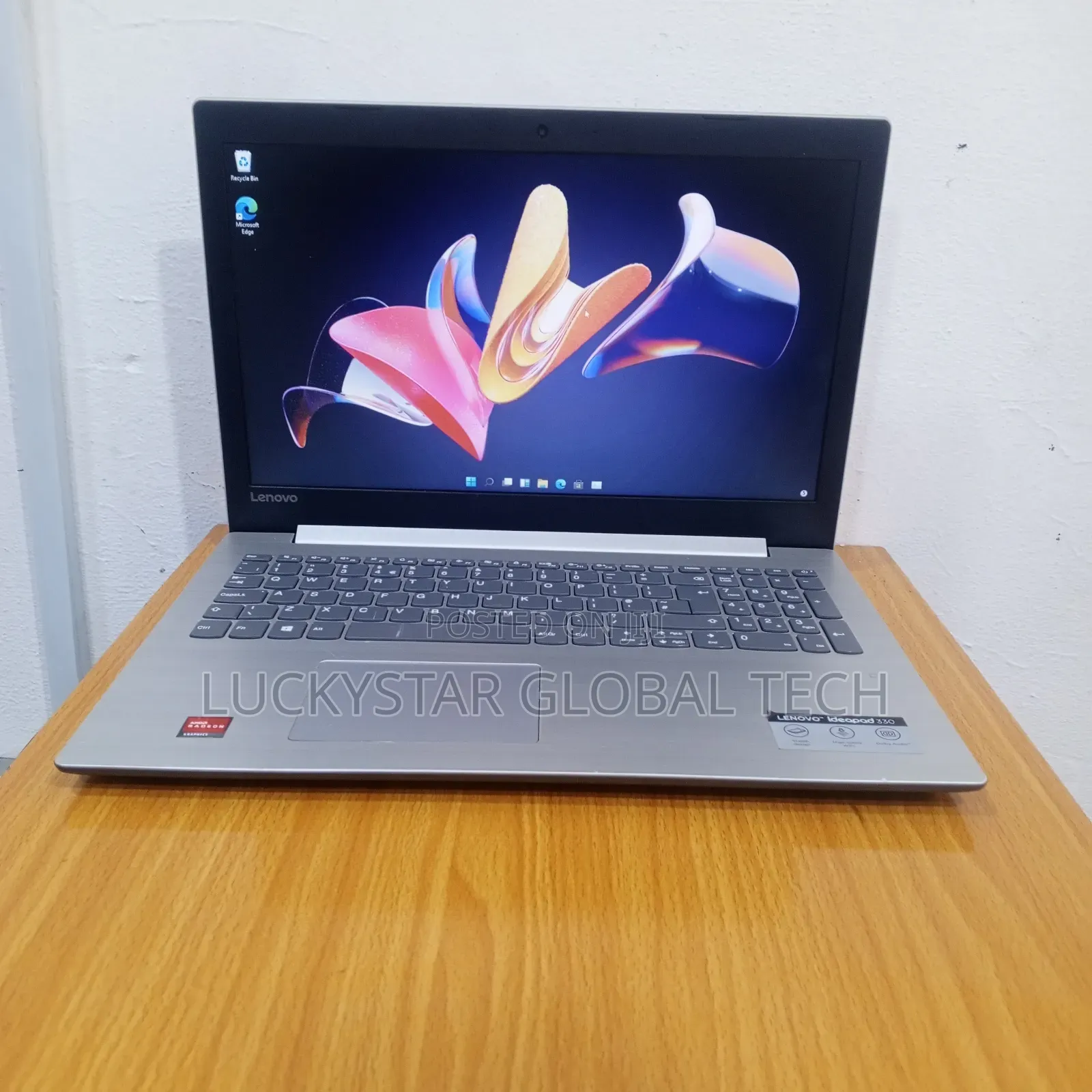 Laptop Lenovo IdeaPad 330 4GB AMD Ryzen 5 SSD 128GB