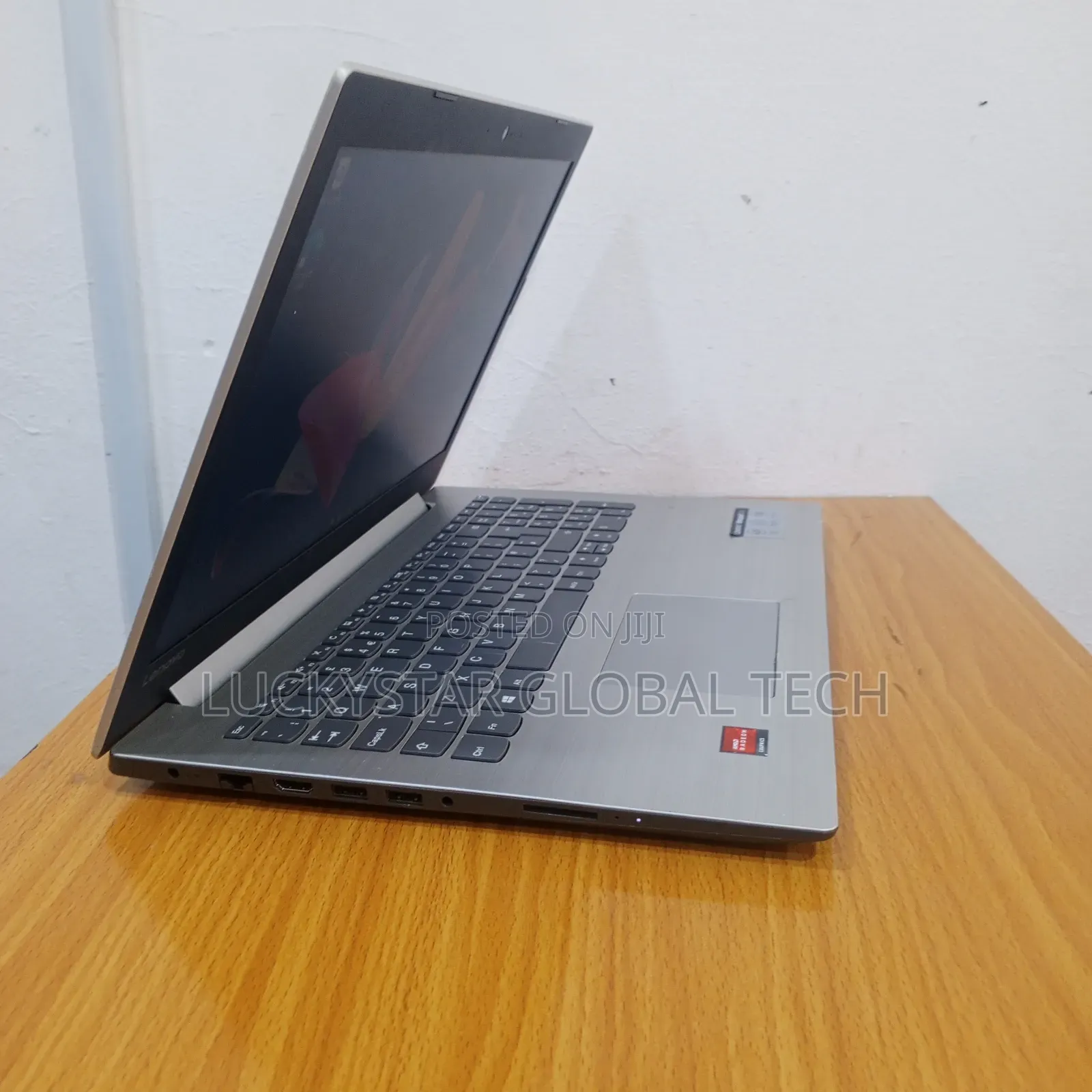 Laptop Lenovo IdeaPad 330 4GB AMD Ryzen 5 SSD 128GB