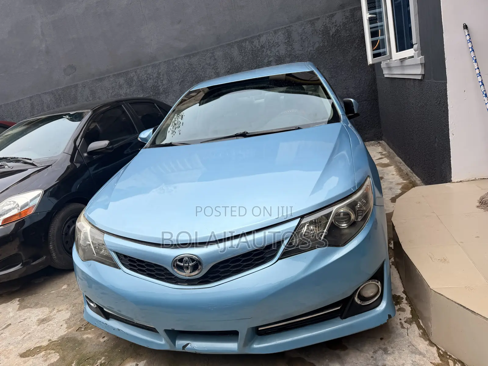Toyota Camry SE 4dr Sedan (2.5L 4cyl 6A) 2013 Blue