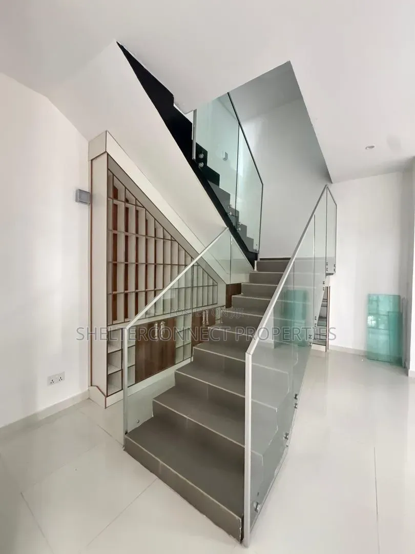 4bdrm Duplex in Victoria Island Extension for sale