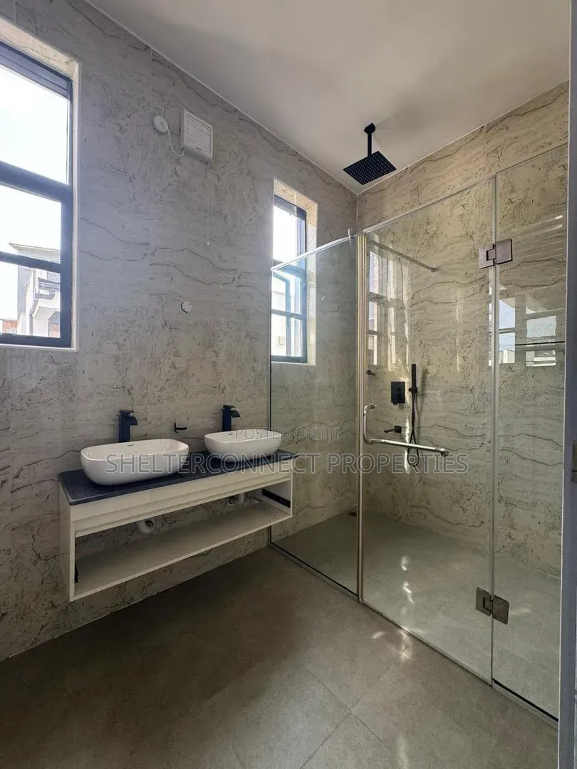 4bdrm Duplex in Victoria Island Extension for sale