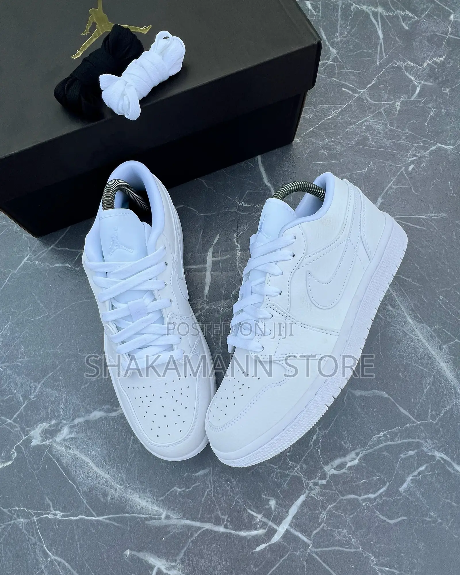Air Jordan 1 Low Triple White