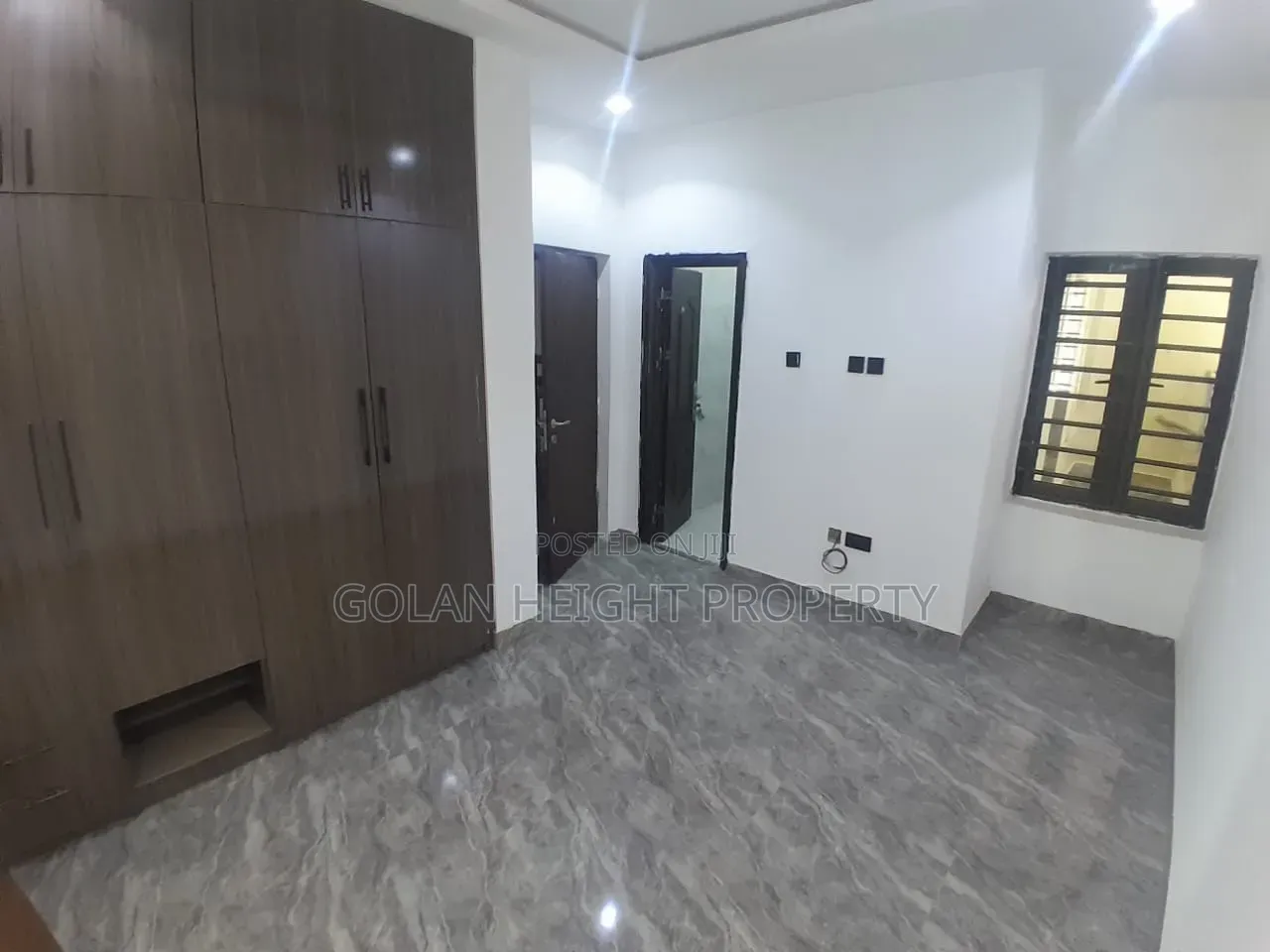 4bdrm Townhouse / Terrace in Kaura for rent