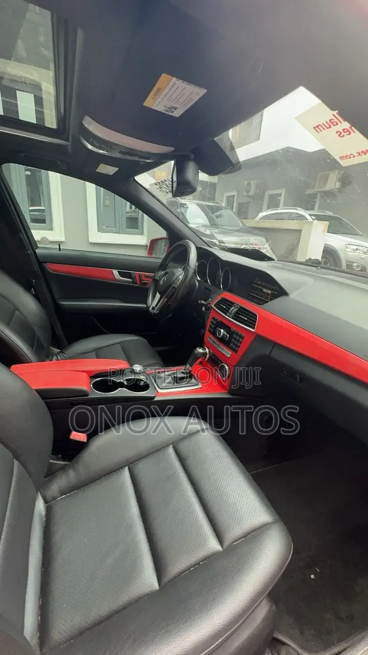 Mercedes-Benz C300 Luxury 4Matic Sedan AWD (3.0L 6cyl 7A) 2012 Red
