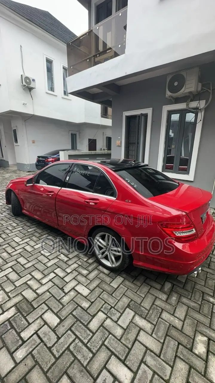 Mercedes-Benz C300 Luxury 4Matic Sedan AWD (3.0L 6cyl 7A) 2012 Red