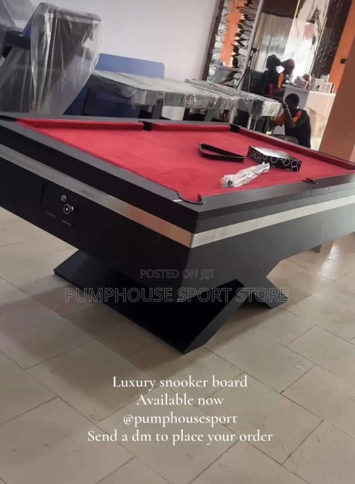 Luxury Pool Board With Complete Accessories