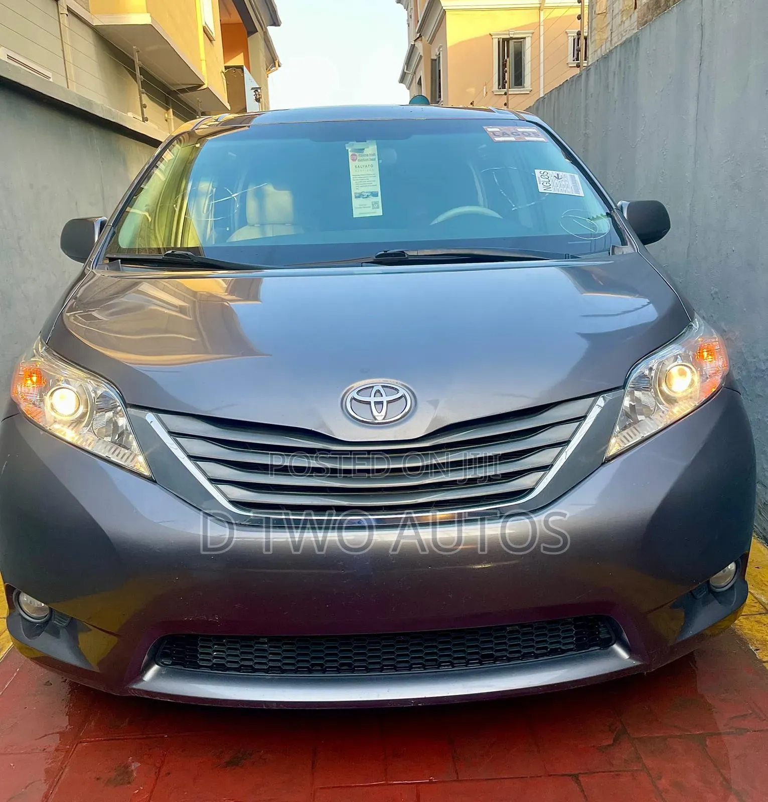 Toyota Sienna XLE 7 Passenger Mobility 2012 Gray