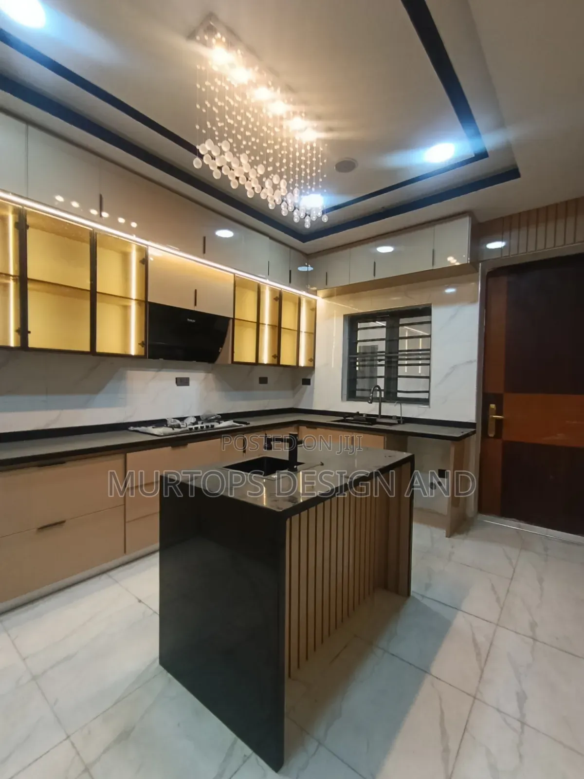 5bdrm Duplex in Bera Estate, Chevron for sale