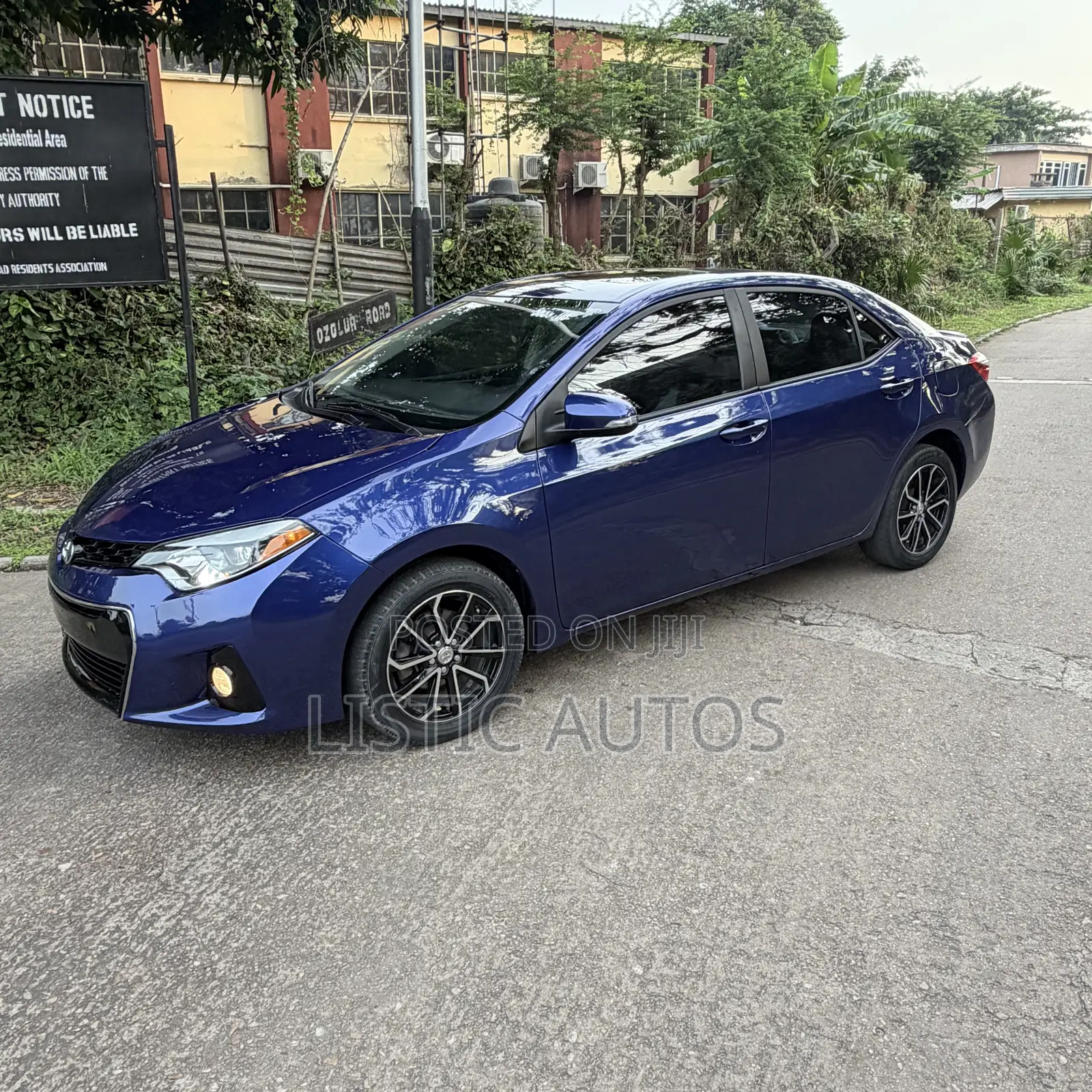 Toyota Corolla S 4dr Sedan (1.8L 4cyl CVT) 2014 Blue