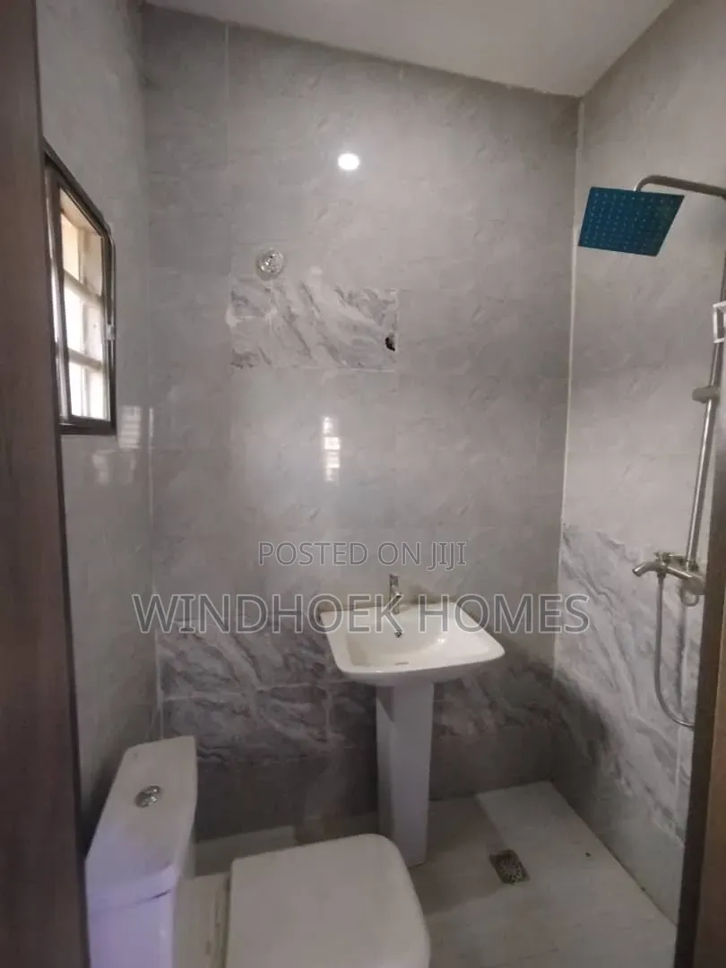 5bdrm Duplex in Jahi for rent