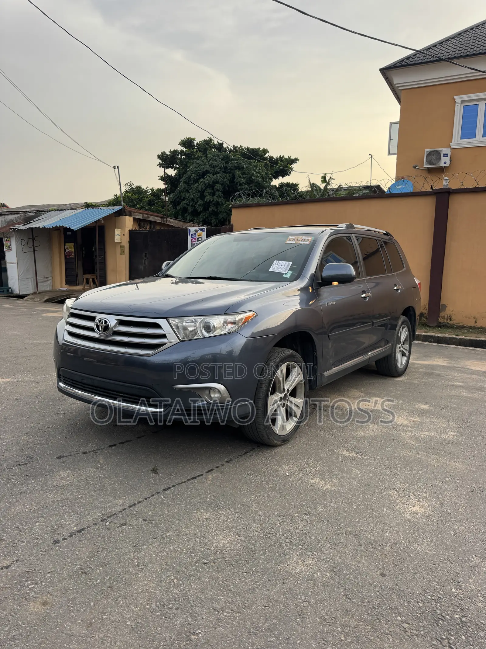 Toyota Highlander Limited 3.5L 2WD 2013 Blue