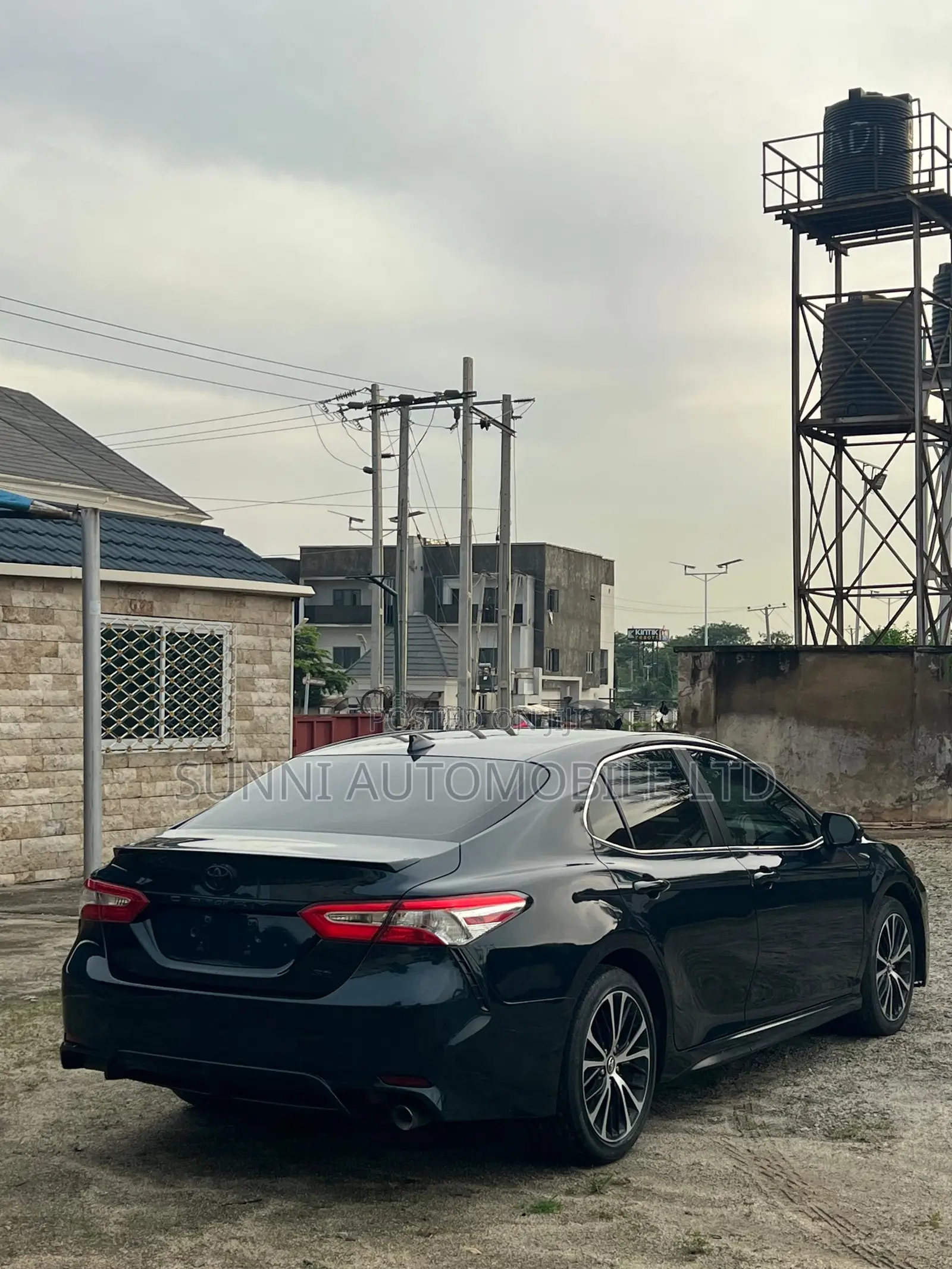 Toyota Camry 2020 Blue