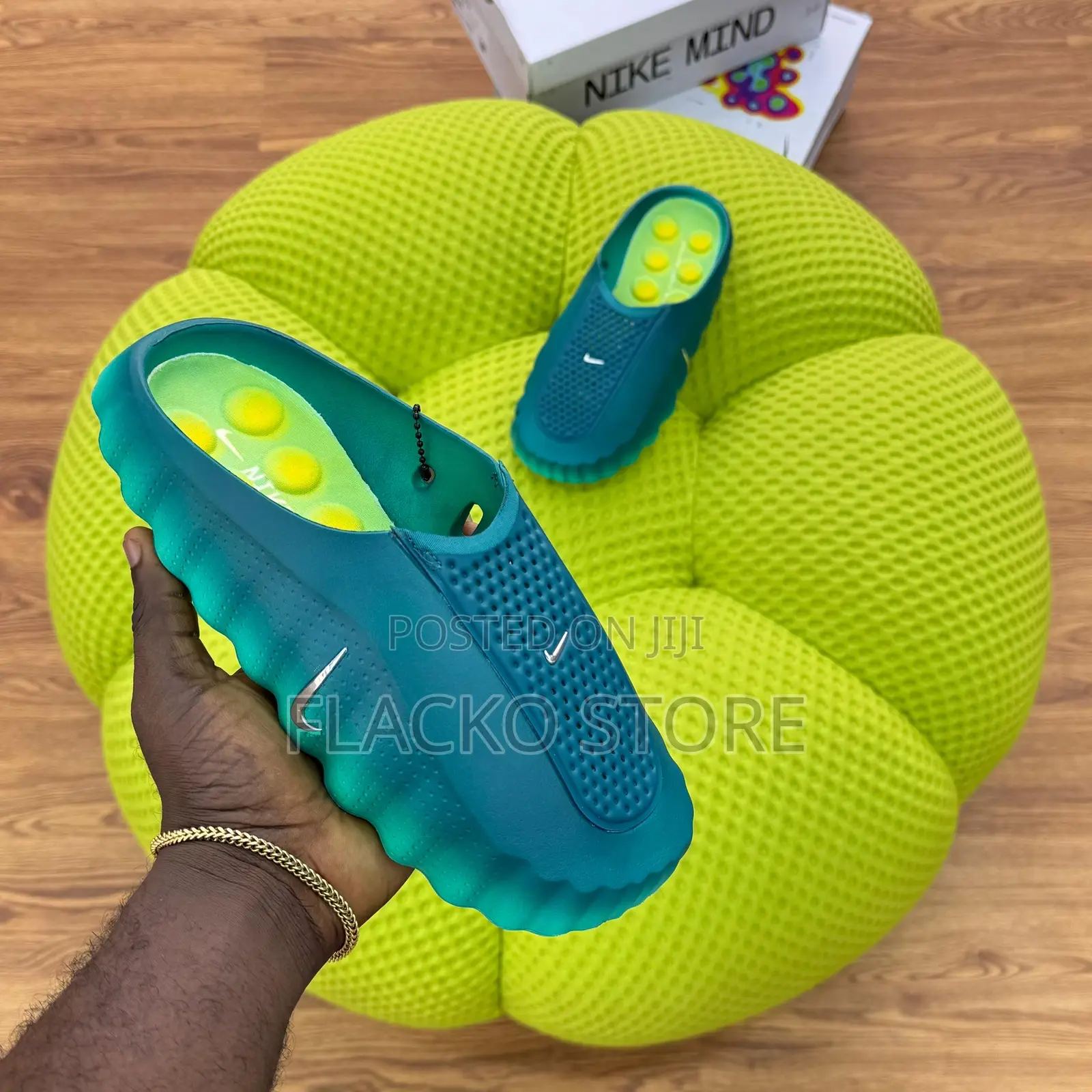 Original Nike Mind Clogs