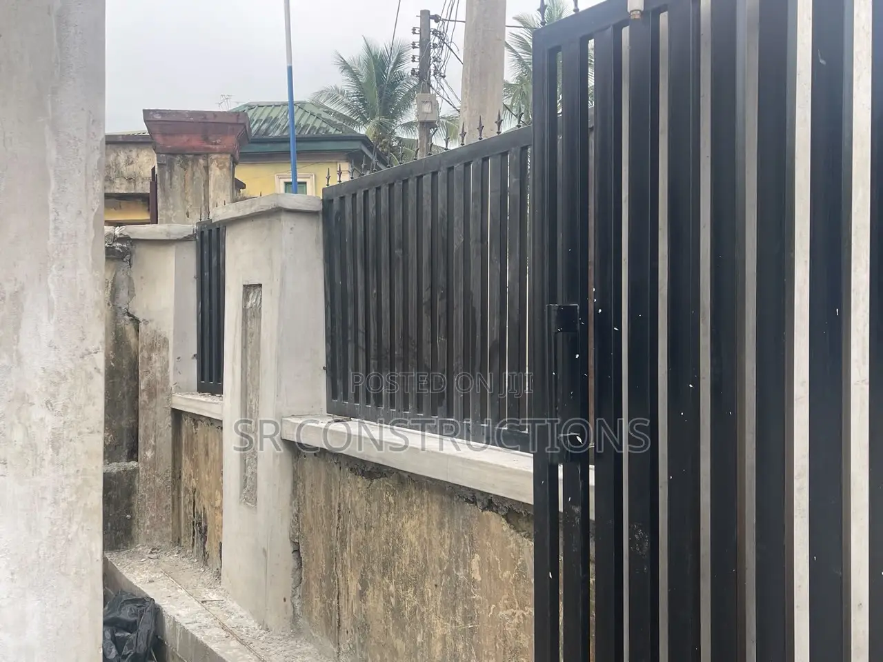 Custom Gate Fabrication Installation Services