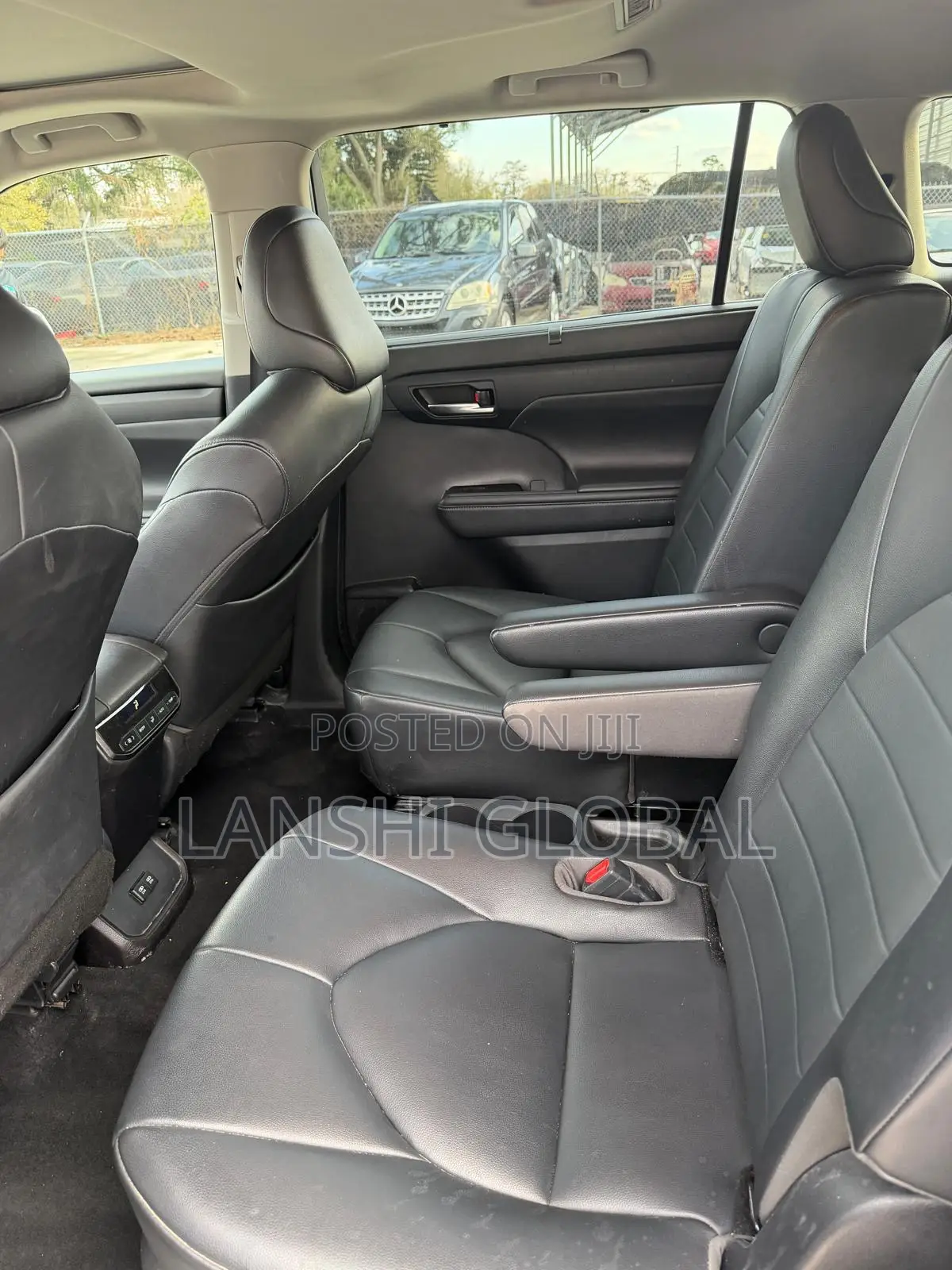 Toyota Highlander XLE FWD 2020 Blue