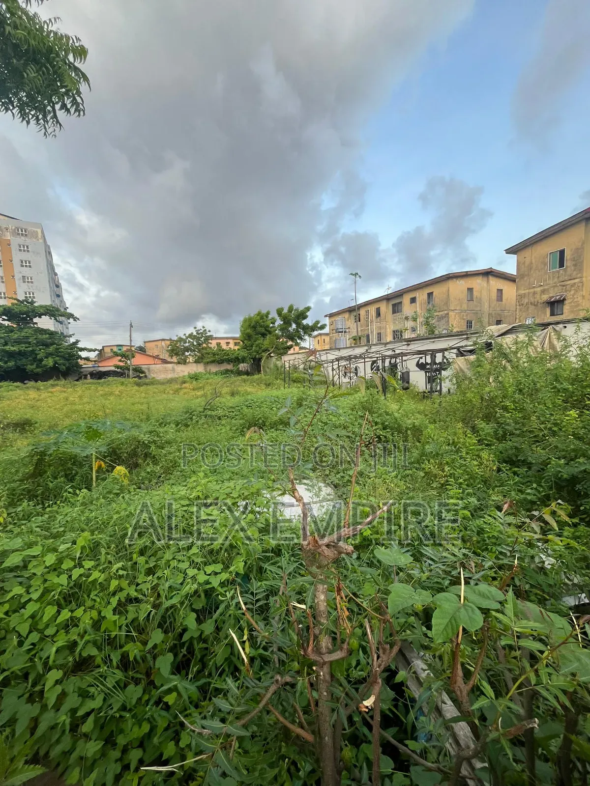 Land for Sale in Amuwo