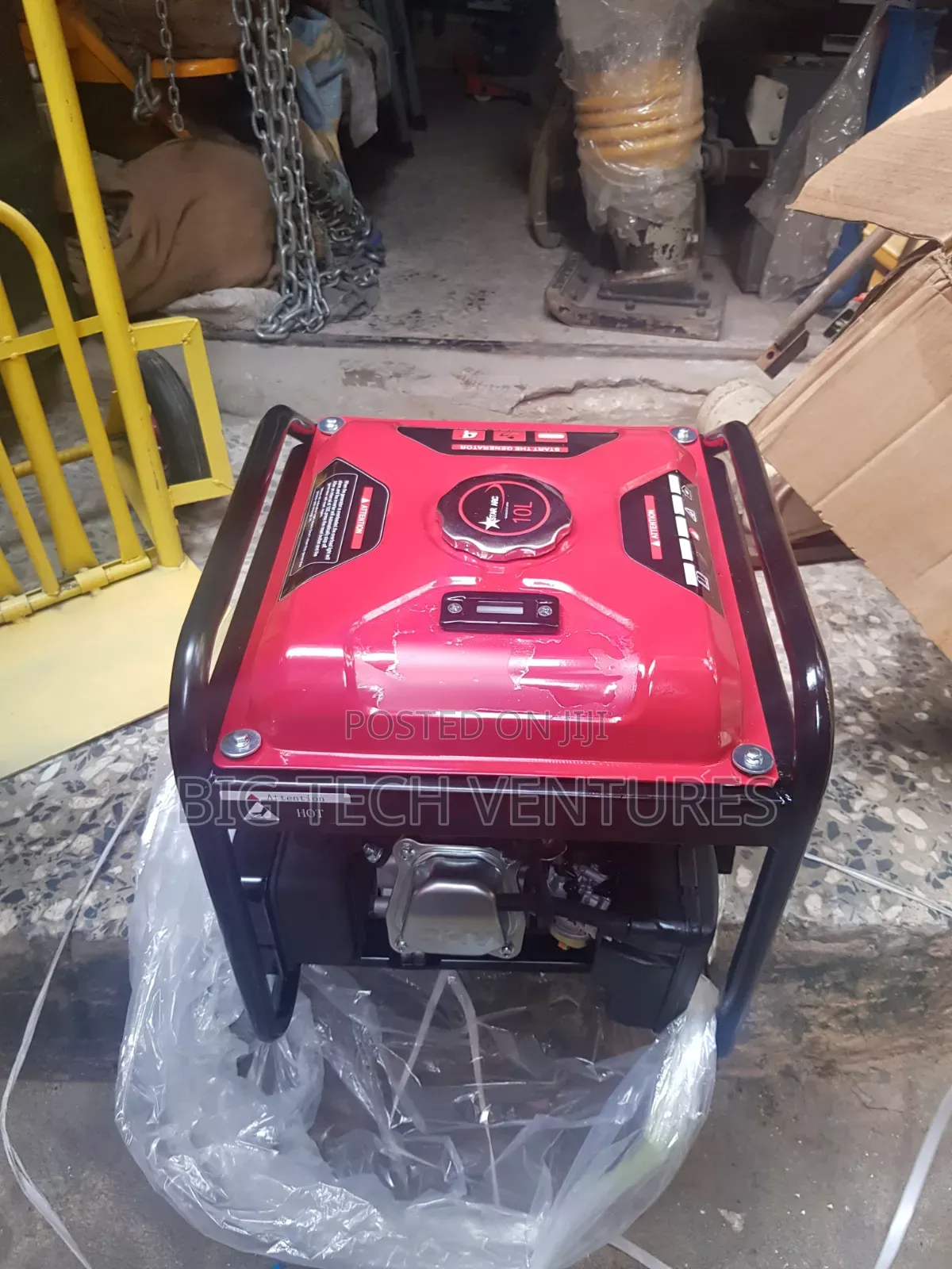 Black Machine Is Identified as a Generic Star Arc Rsw350a Petrol Weld