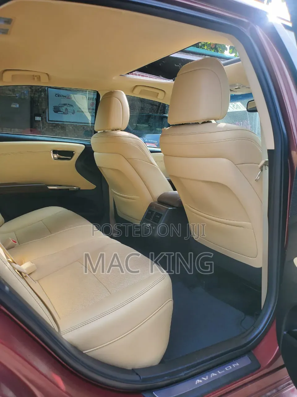 Toyota Avalon Limited 4dr Sedan (3.5L 6cyl 6A) 2014 Maroon