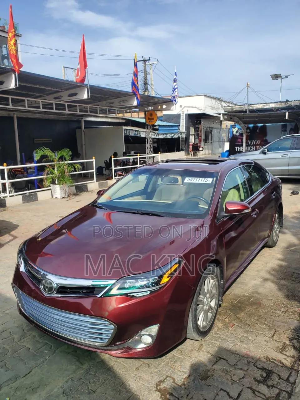 Toyota Avalon Limited 4dr Sedan (3.5L 6cyl 6A) 2014 Maroon