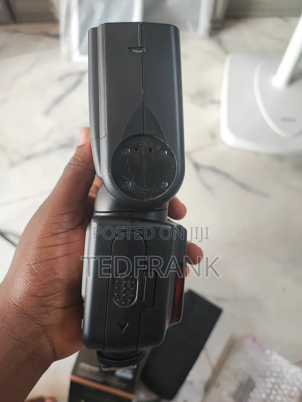 Oloong Sp-690 Speedlight Flash