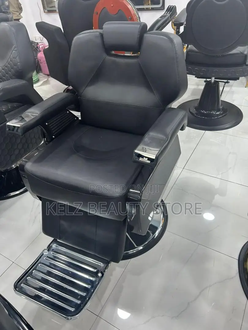 Standard Barber Chair (8020)