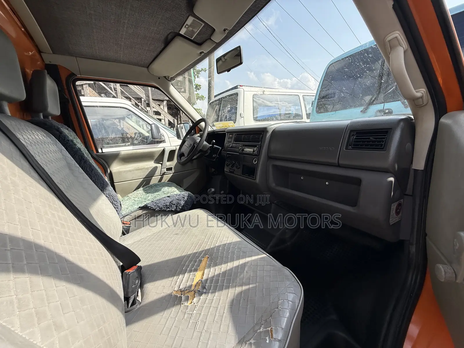 Volkswagen Transporter 2003 Orange