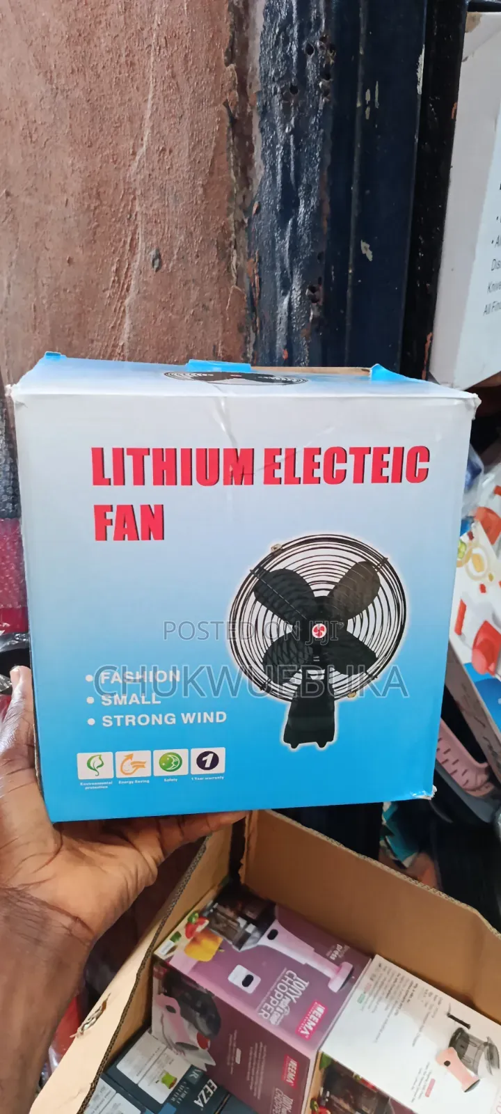 High Quality Rotatable Rechargeable Fan
