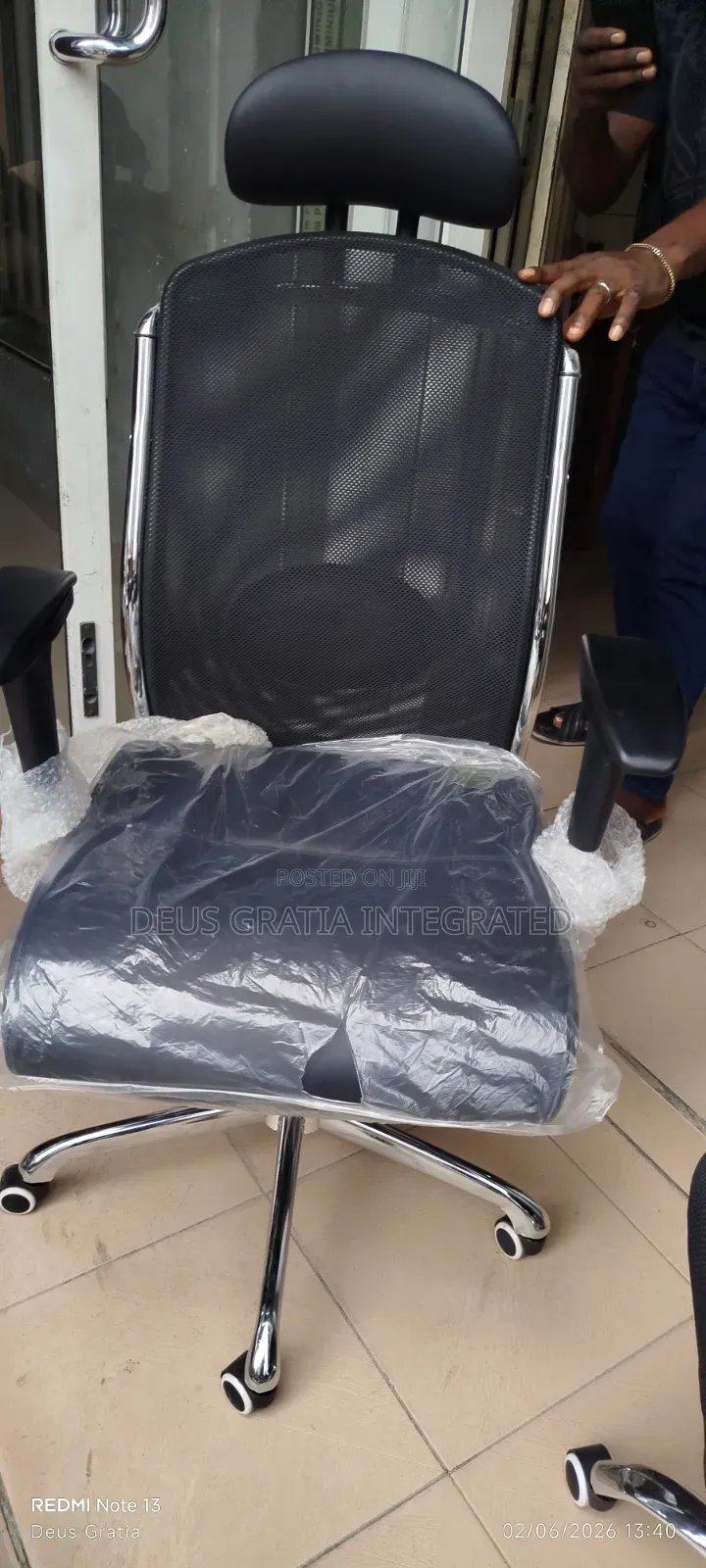 Ergonomic Office Chair With Lumbar Support and Castor