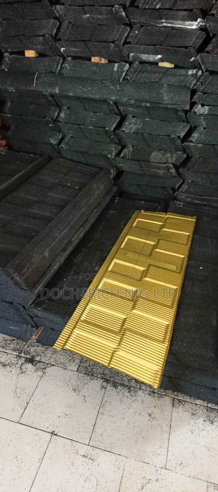 Gold Back Shingle Stone Coated Roofing for Sale