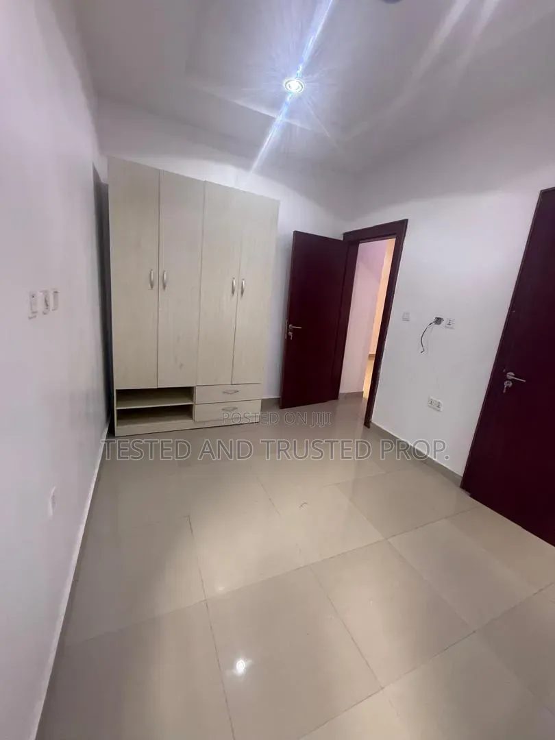 1bdrm Shared Apartment in Osapa London for rent