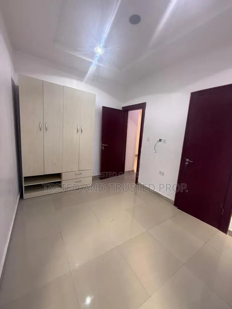 1bdrm Shared Apartment in Osapa London for rent
