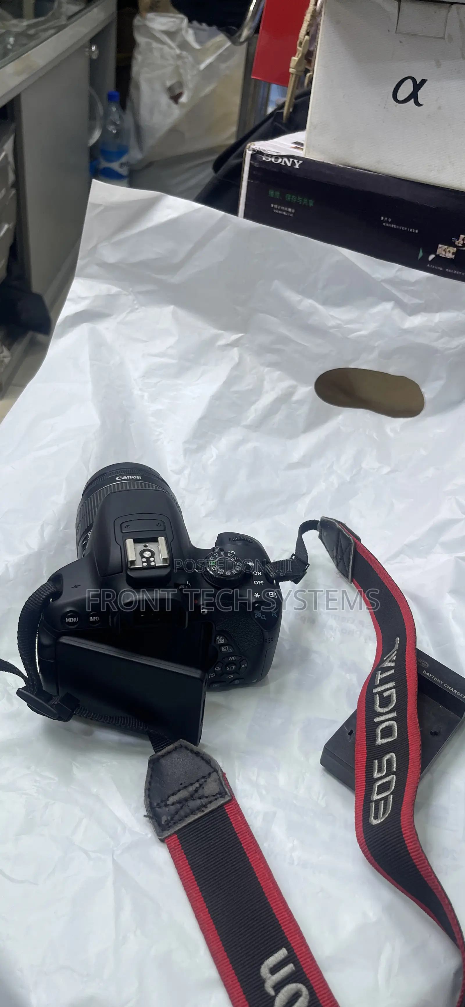 Canon Eos 700d DSLR Camera