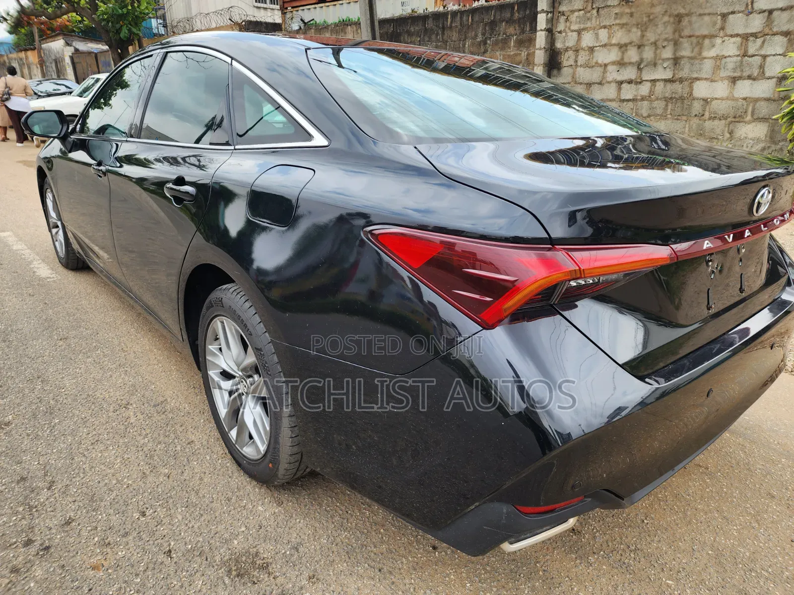 Toyota Avalon 2020 Black