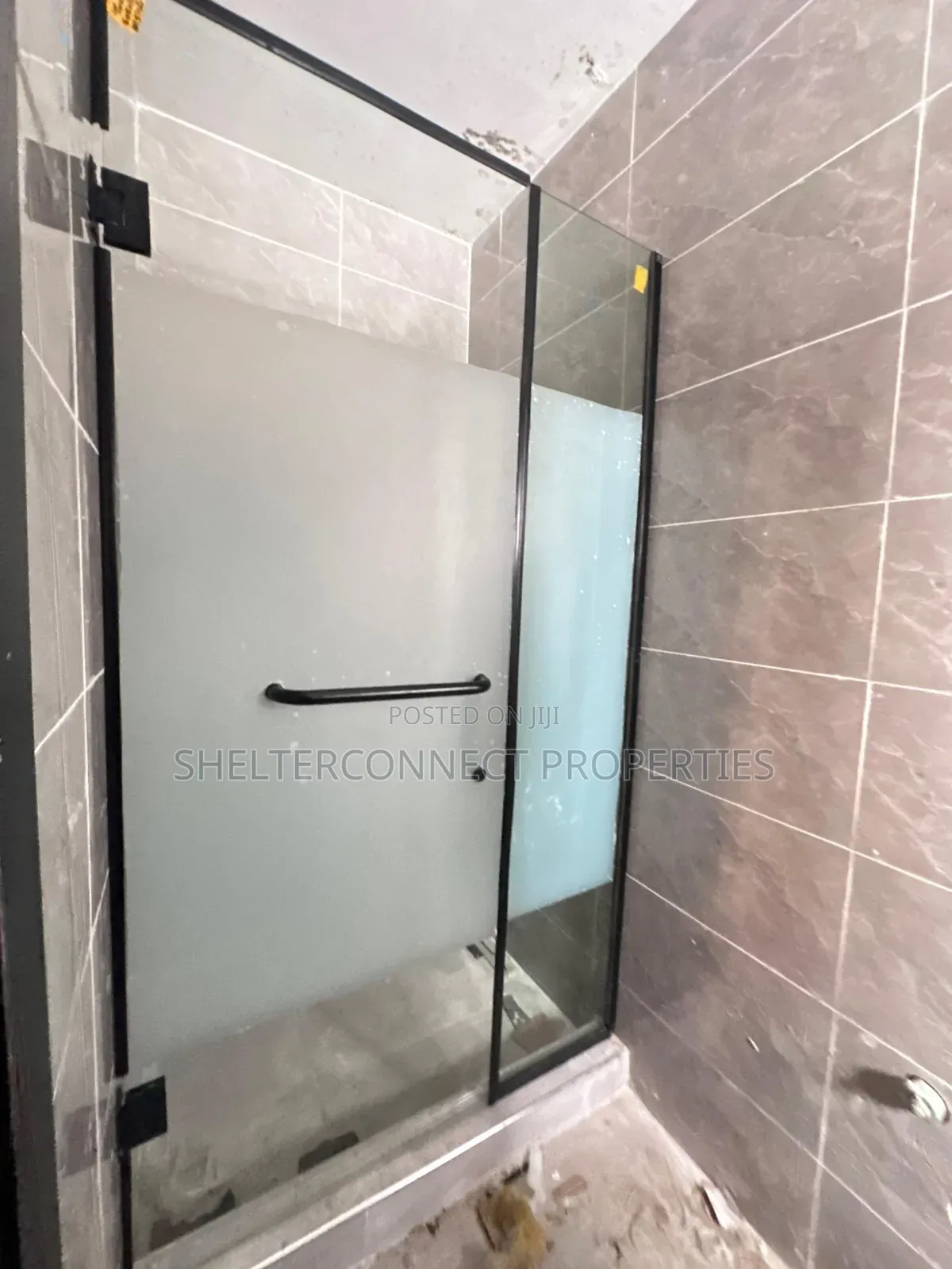 2bdrm Apartment in Chevron for rent