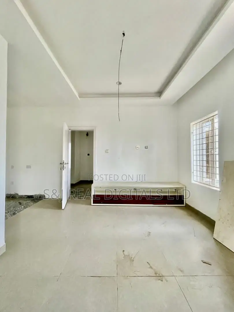 4bdrm Duplex in Jahi for sale
