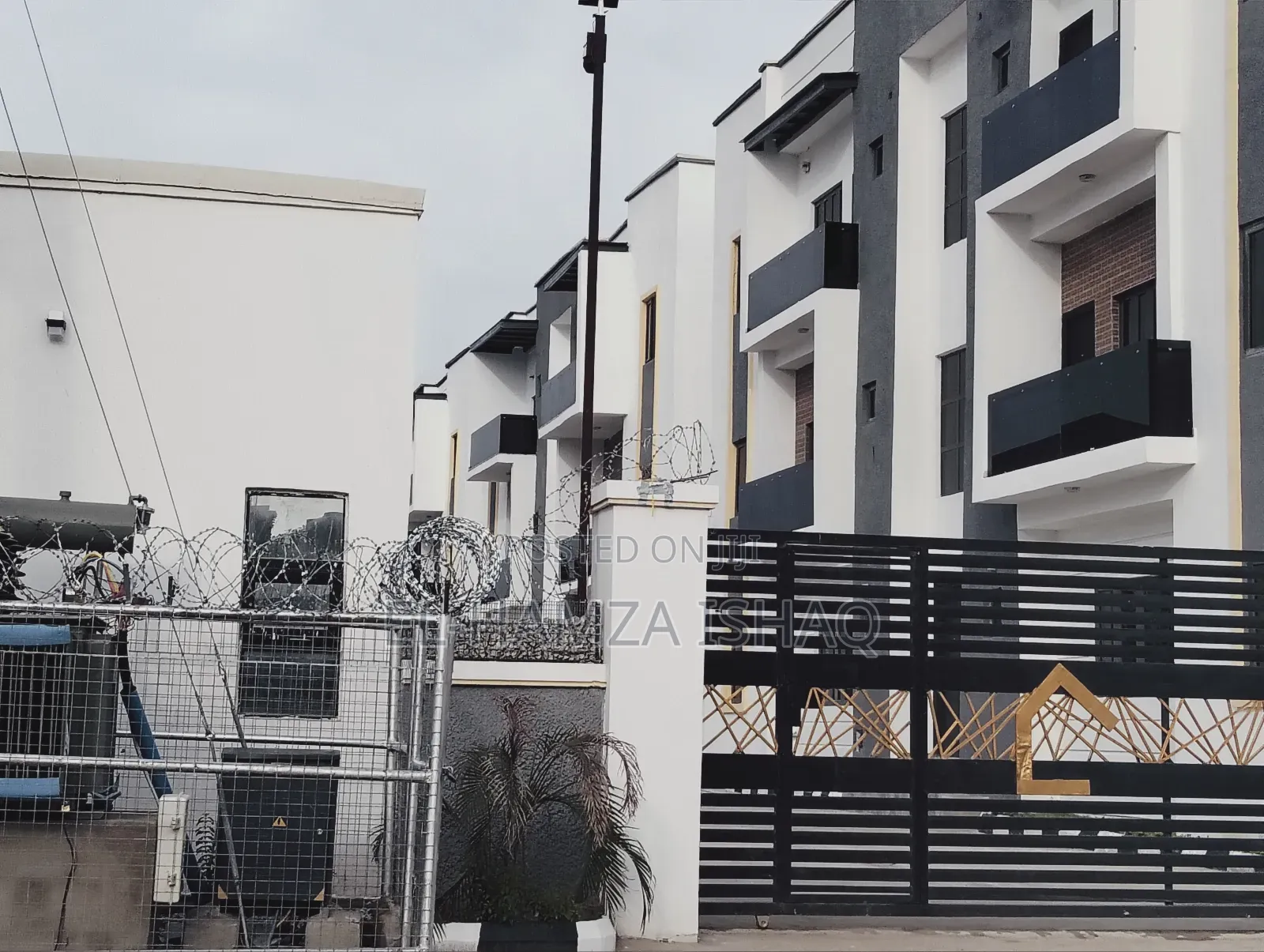 3bdrm Block of Flats in Aco Amac, Lugbe District for rent
