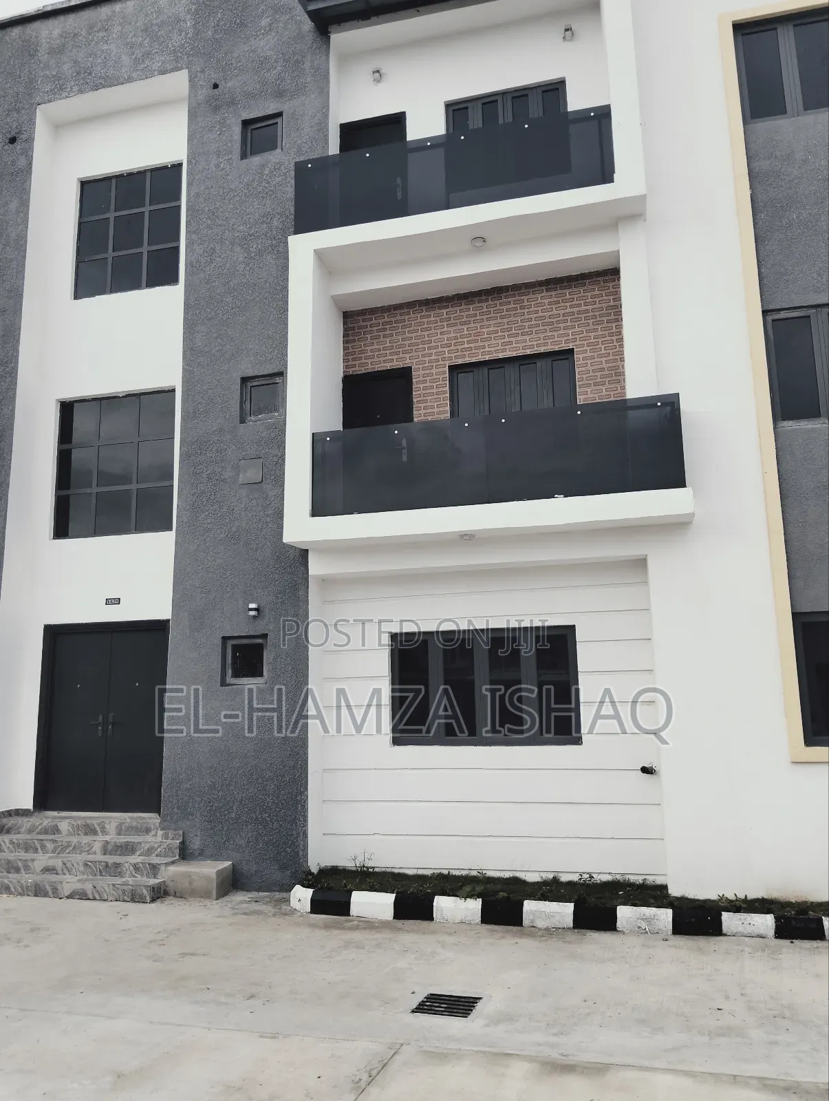 3bdrm Block of Flats in Aco Amac, Lugbe District for rent